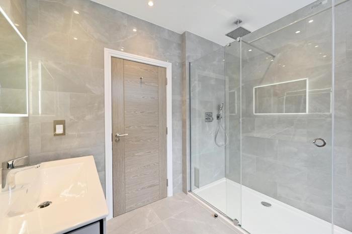 Deluxe Mayfair Luxury Apartment London Ngoại thất bức ảnh